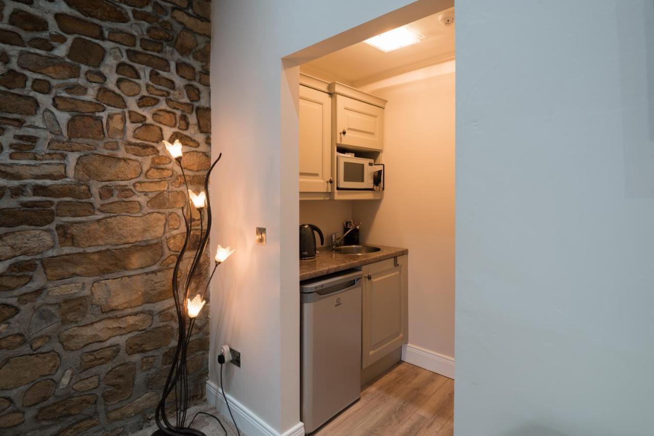 Charming 2-Bed Apartment In Donegal Town Centre Exterior photo